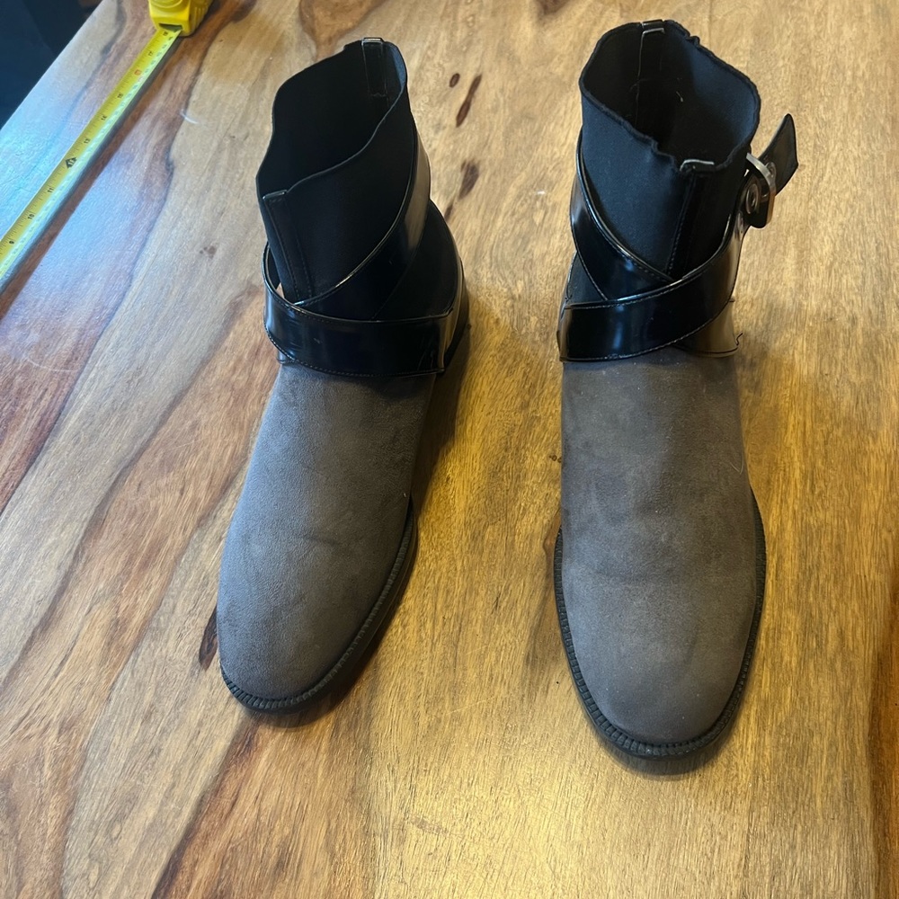 Zara s used once ankle boots size 8